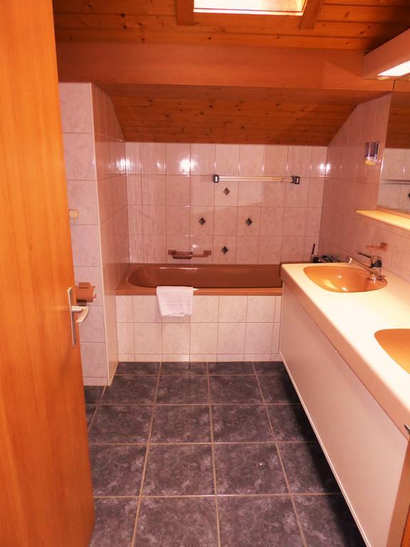 Hotel Tell And Apartments Unterseen Экстерьер фото